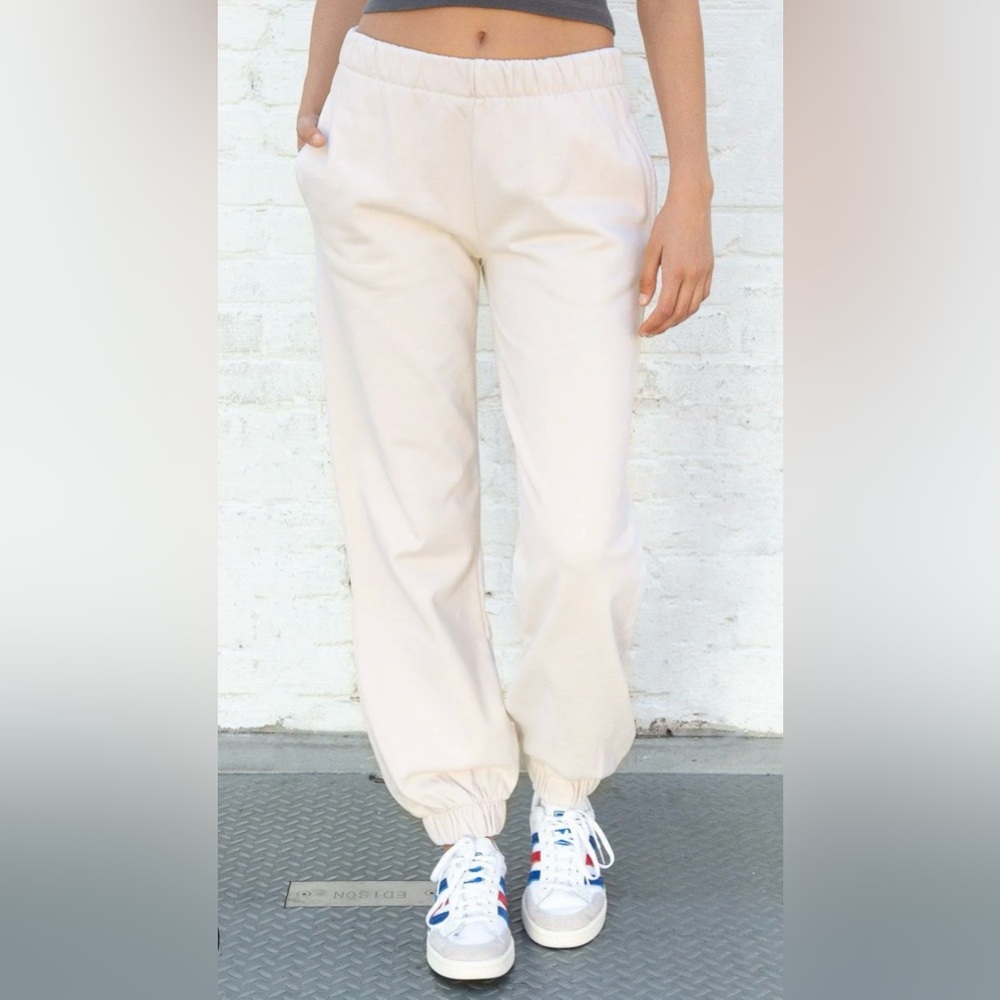 Brandy Melville John Galt Rosa Sweatpants in Cream/Ivory